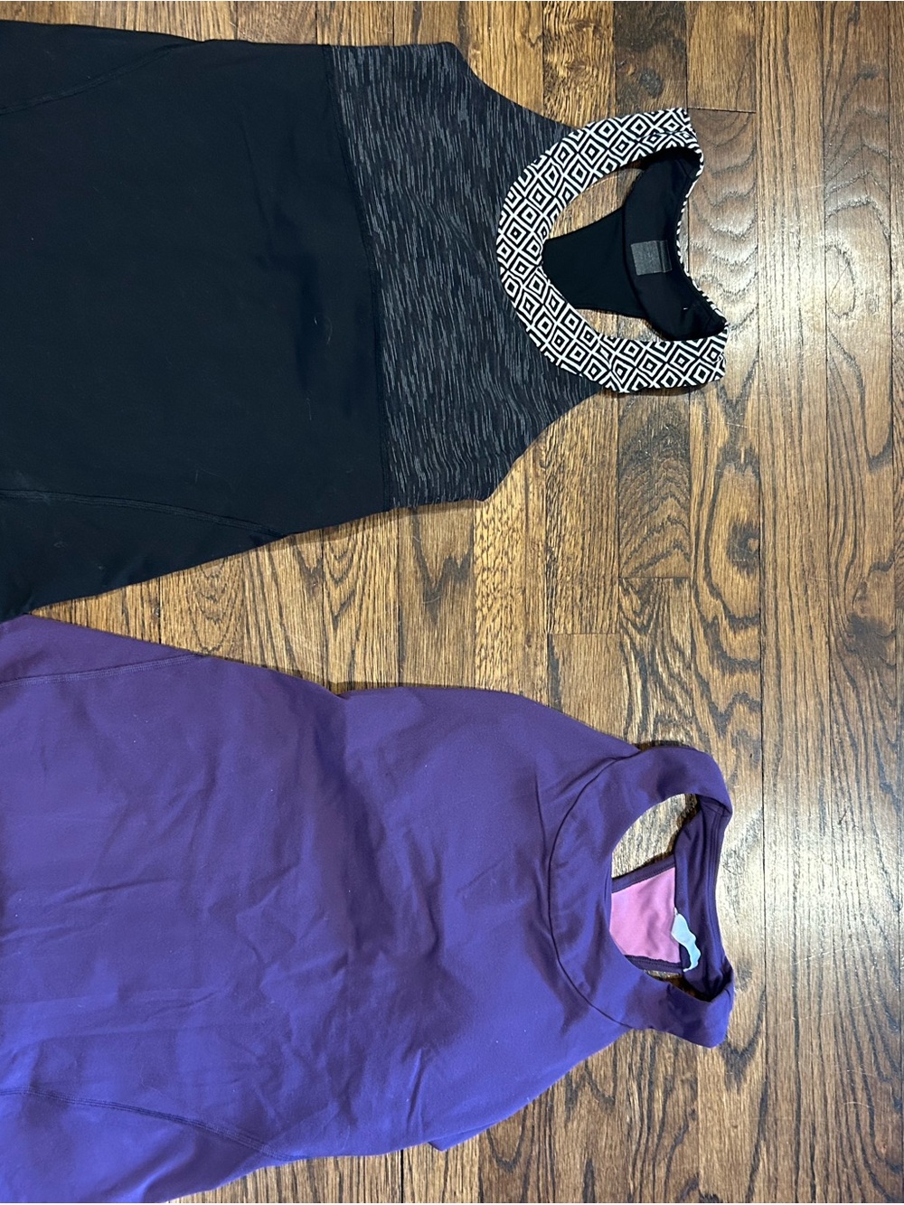 2 pack: Activewear Workout Tank Tops - 2-Pack (Purple & Black Combo)